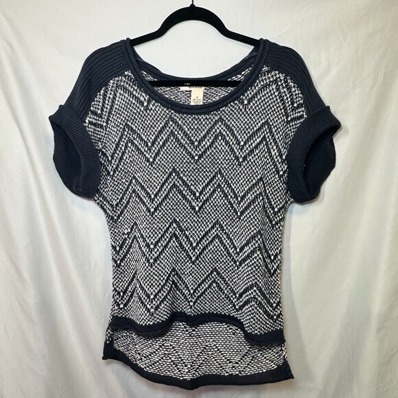 DKNY Medium Navy White Chevron Knit Short Sleeve Sweater Coastal Boho Lagenlook - Picture 1 of 1